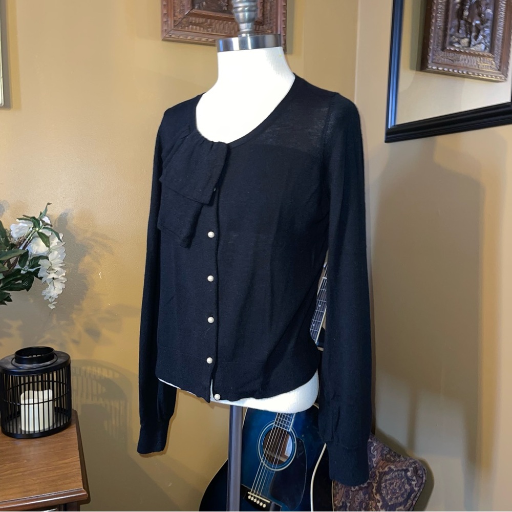 100% Cashmere Natural Fiber Cardigan with Pearl Buttons